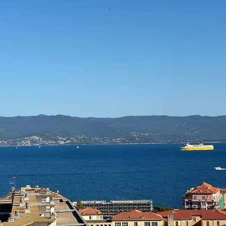 Centre Cosy Et Spacieux Avec Climatisation, Grande Terrasse Et Vue Ajaccio (Corsica)