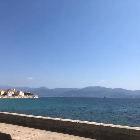 Centre Cosy Et Spacieux Avec Climatisation, Grande Terrasse Et Vue Apartament