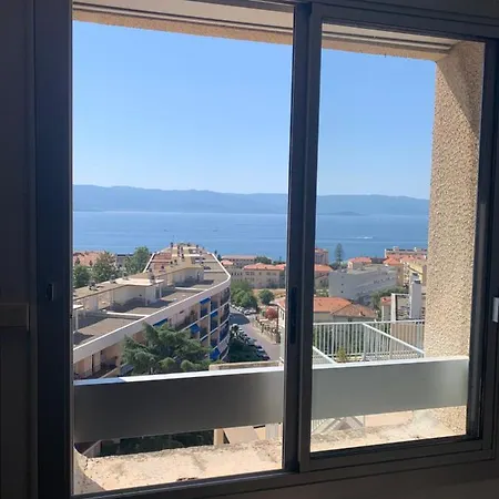 Apartment Centre Cosy Et Spacieux Avec Climatisation, Grande Terrasse Et Vue